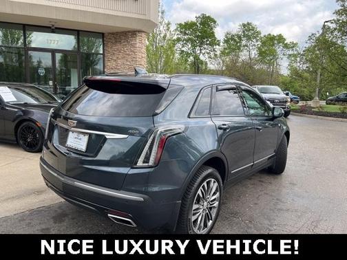 2020 Cadillac XT5 Sport