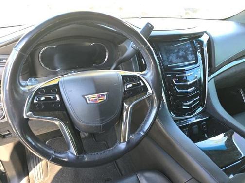 2019 Cadillac Escalade Platinum