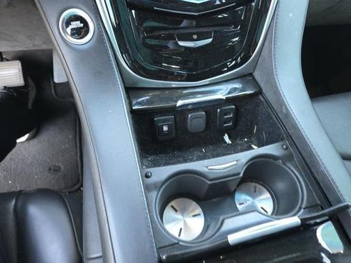 2019 Cadillac Escalade Platinum