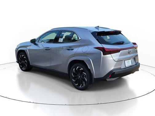 Iridium 2026 Lexus UX 300h Premium