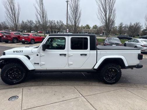 2024 Jeep Gladiator Willys
