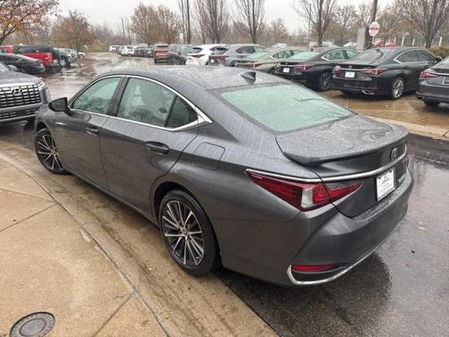 2024 Lexus ES 300h Base