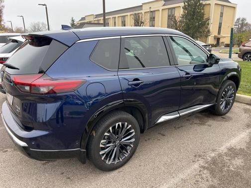 2024 Nissan Rogue Platinum