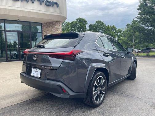 Cloudburst Gray 2023 Lexus UX 250h Base