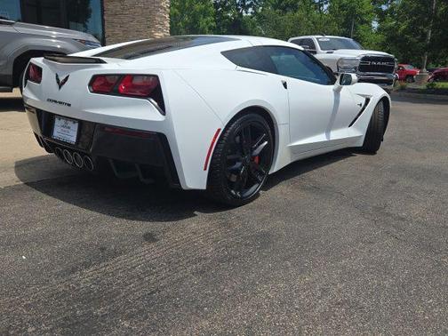 Arctic White 2019 Chevrolet Corvette Stingray