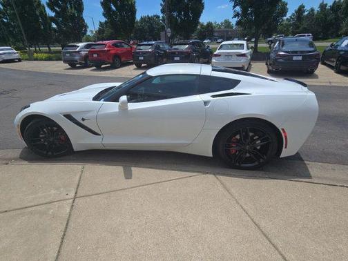 Arctic White 2019 Chevrolet Corvette Stingray