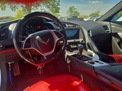 Arctic White 2019 Chevrolet Corvette Stingray