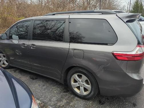 2015 Toyota Sienna LE