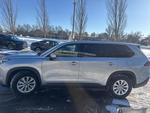 2025 Toyota Grand Highlander XLE