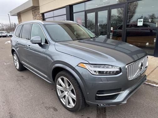 2019 Volvo XC90 T6 Inscription