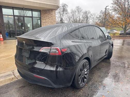 2022 Tesla Model Y Performance Dual Motor All-Wheel Drive