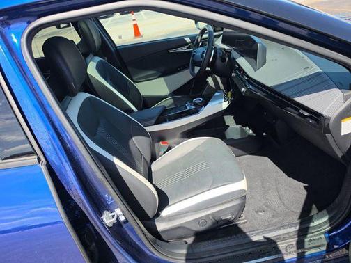 Yacht Blue 2024 Kia EV6 GT-Line