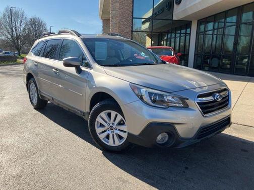 Tungsten Metallic 2018 Subaru Outback 2.5i Premium