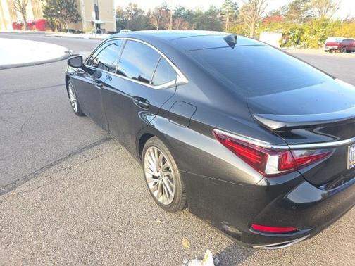 2023 Lexus ES 350 Ultra Luxury