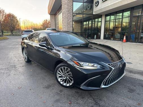 2023 Lexus ES 350 Ultra Luxury