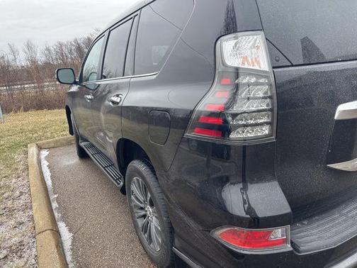 2023 Lexus GX 460 Premium