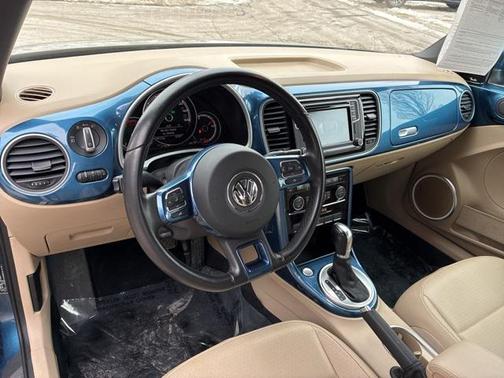 2018 Volkswagen Beetle 2.0T SE
