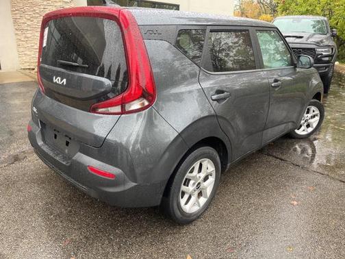 2022 Kia Soul LX
