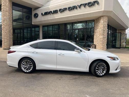 2022 Lexus ES 350 Ultra Luxury