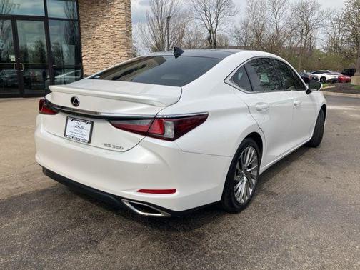 2022 Lexus ES 350 Ultra Luxury