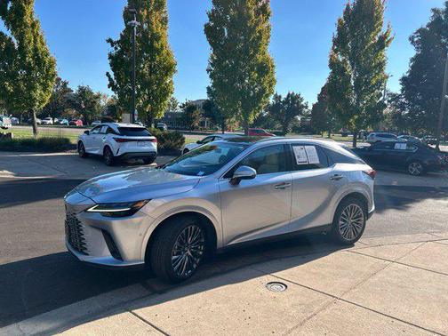 Iridium 2024 Lexus RX 450h+ Base