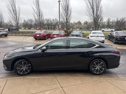 2025 Lexus ES 350 Base