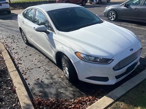 2016 Ford Fusion S
