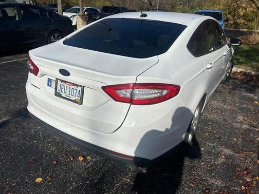 2016 Ford Fusion S