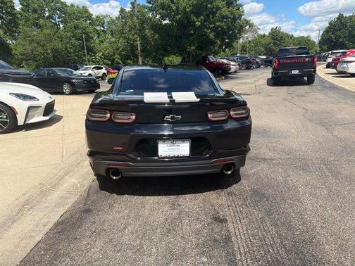 Black 2021 Chevrolet Camaro RWD Coupe LT1