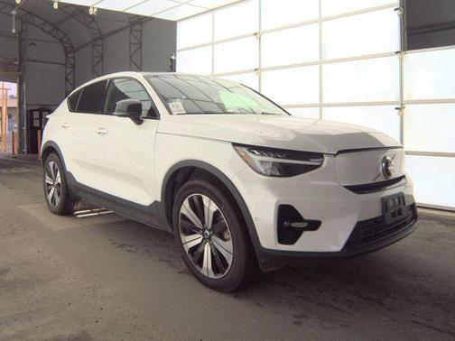 2023 Volvo C40 Recharge Pure Electric Twin Plus