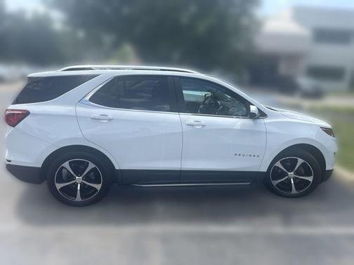 Summit White 2021 Chevrolet Equinox 1LT