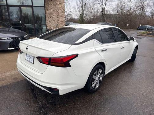 Glacier White 2020 Nissan Altima S FWD