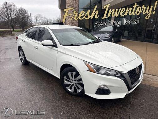 Glacier White 2020 Nissan Altima S FWD