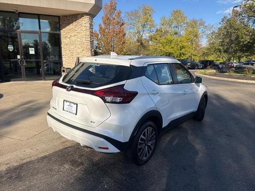 2023 Nissan Kicks SV