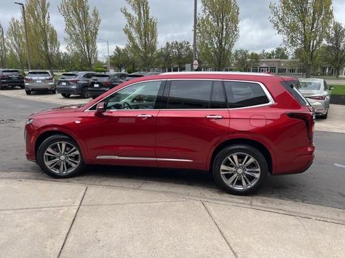 2022 Cadillac XT6 Premium Luxury AWD