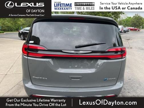 2022 Chrysler Pacifica Hybrid Touring L