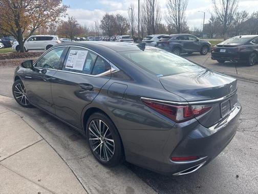 2023 Lexus ES 350 Base