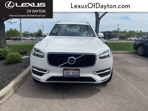 Ice White 2016 Volvo XC90 T6 Momentum