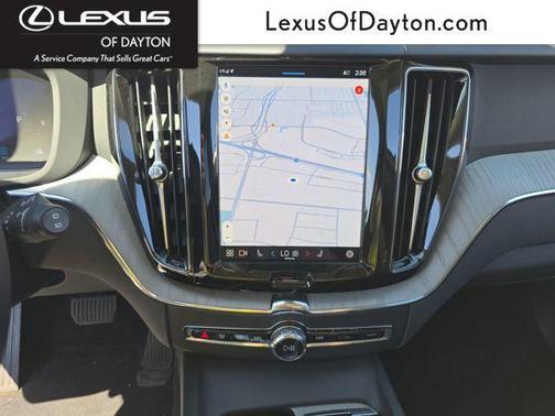 2025 Volvo XC60 B5 Plus