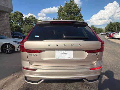 Silver Dawn Metallic 2025 Volvo XC60 B5 Plus