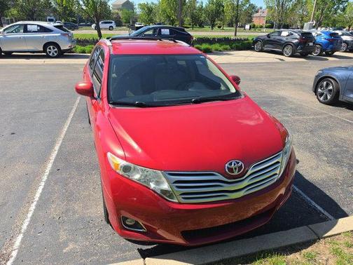 Barcelona Red Metallic 2010 Toyota Venza Base