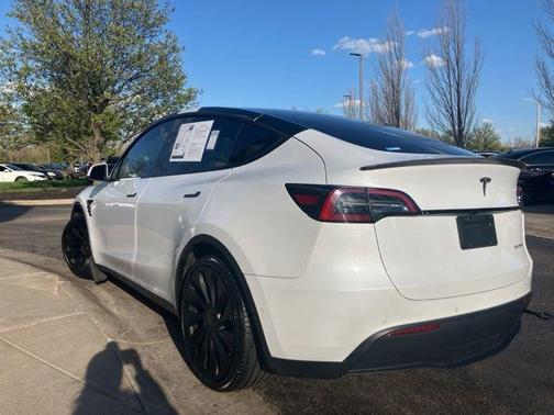 Pearl White Multi-Coat 2022 Tesla Model Y Performance Dual Motor All-Wheel Drive