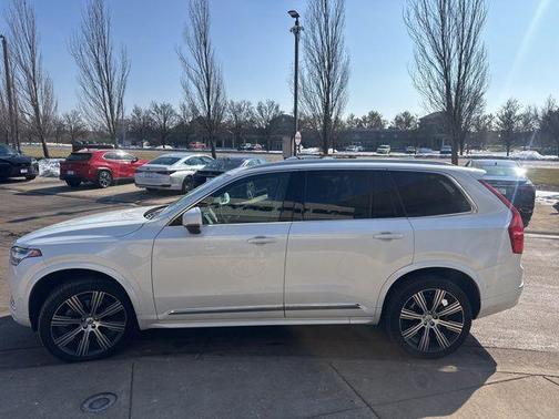 2023 Volvo XC90 B6 Ultimate 7-Seater