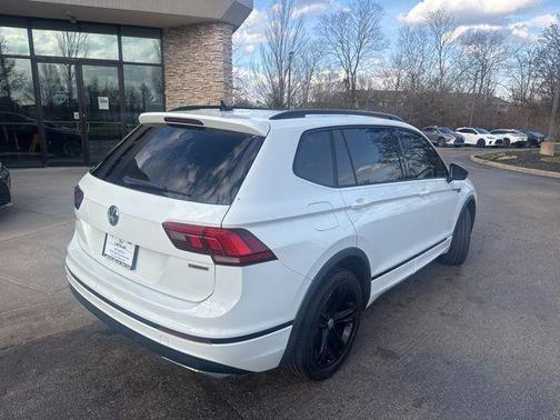2019 Volkswagen Tiguan 2.0T SEL R-Line