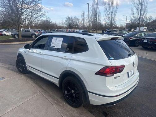 2019 Volkswagen Tiguan 2.0T SEL R-Line