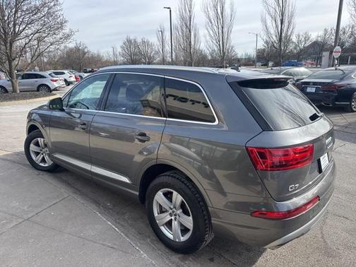2019 Audi Q7 45 Premium Plus