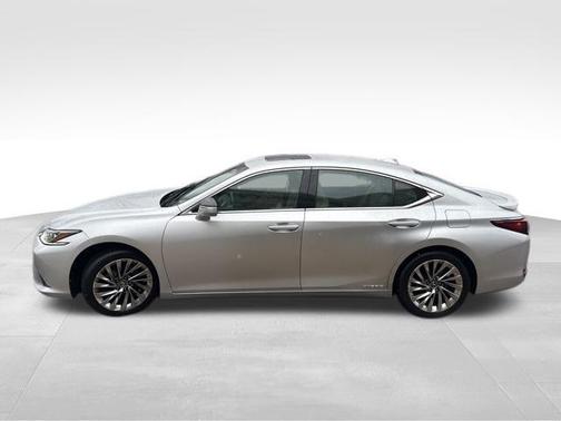 Silver Lining Metallic 2021 Lexus ES 300h Luxury