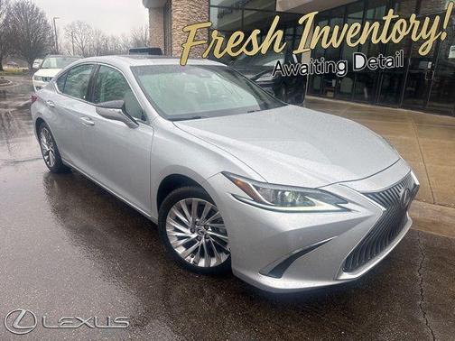 Silver Lining Metallic 2021 Lexus ES 300h Luxury