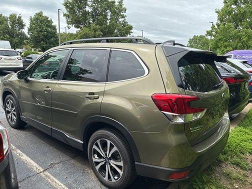 Autumn Green Metallic 2024 Subaru Forester Limited