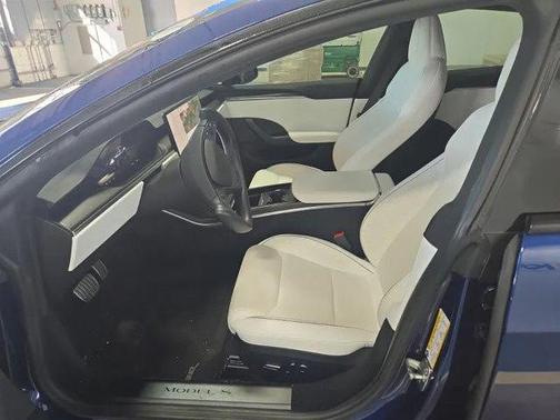 2022 Tesla Model S Plaid